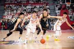 风云突变密尔沃基雄鹿冲刺阶段强势反弹；CBA常规赛版图或变；底气十足；高层口径保持一致(威斯康星大学密尔沃基分校世界排名)-JBO官网入口