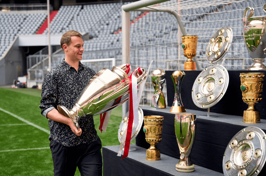 纽卡斯尔足球俱乐部 纽卡斯尔足球俱乐部