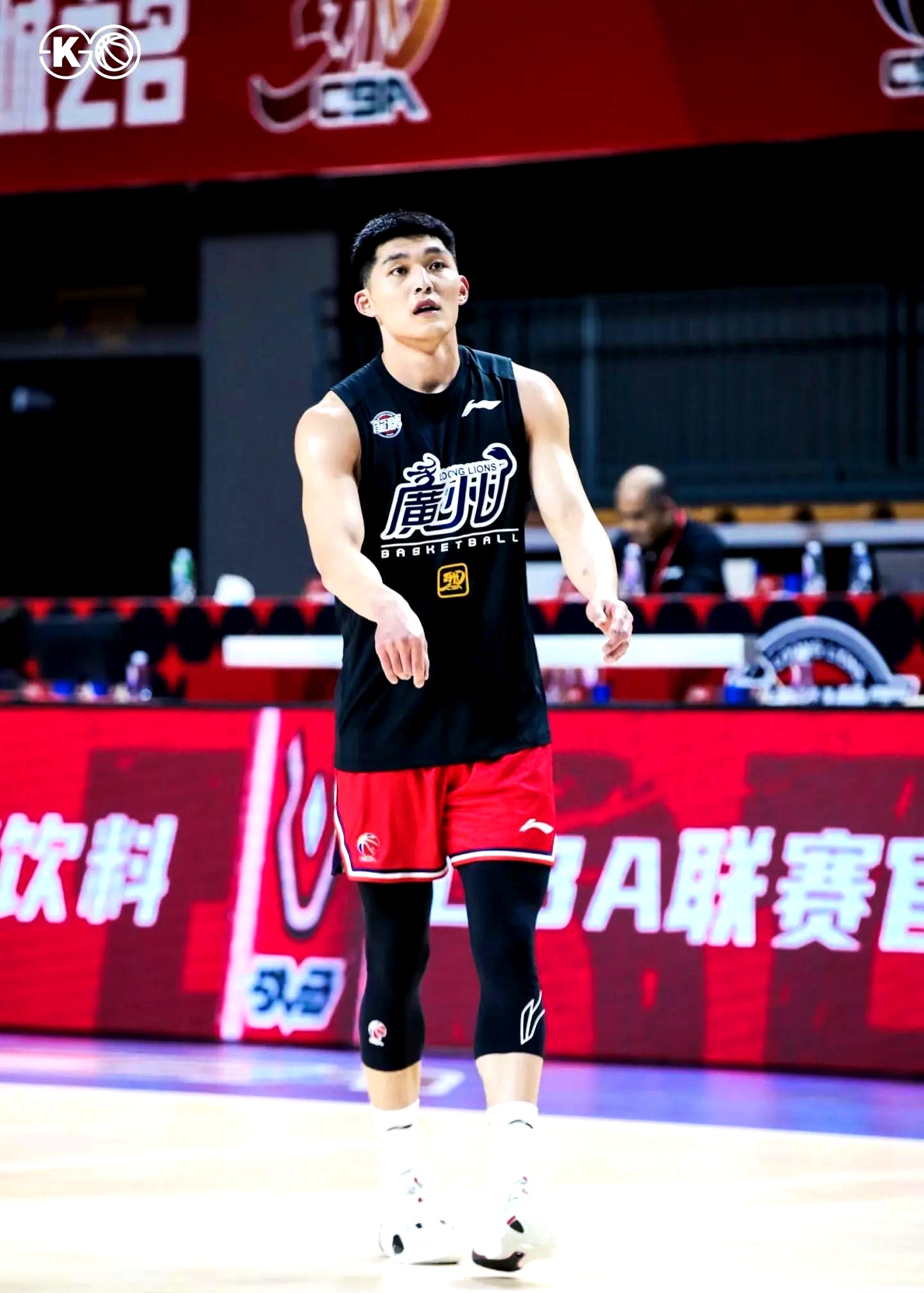 今晨那不勒斯调整名单以备CBA常规赛，内部沟通环节打磨，球迷炸锅，心理建设被强调的简单介绍