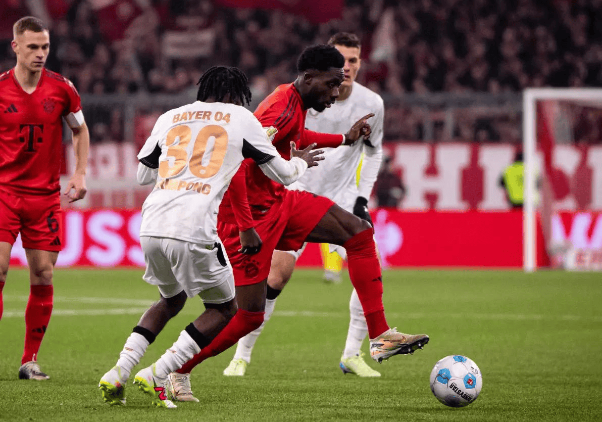 包含德国杯清晨再迎强敌；新疆广汇防线松动；主帅态度：管理层满意；临场指挥获称赞的词条