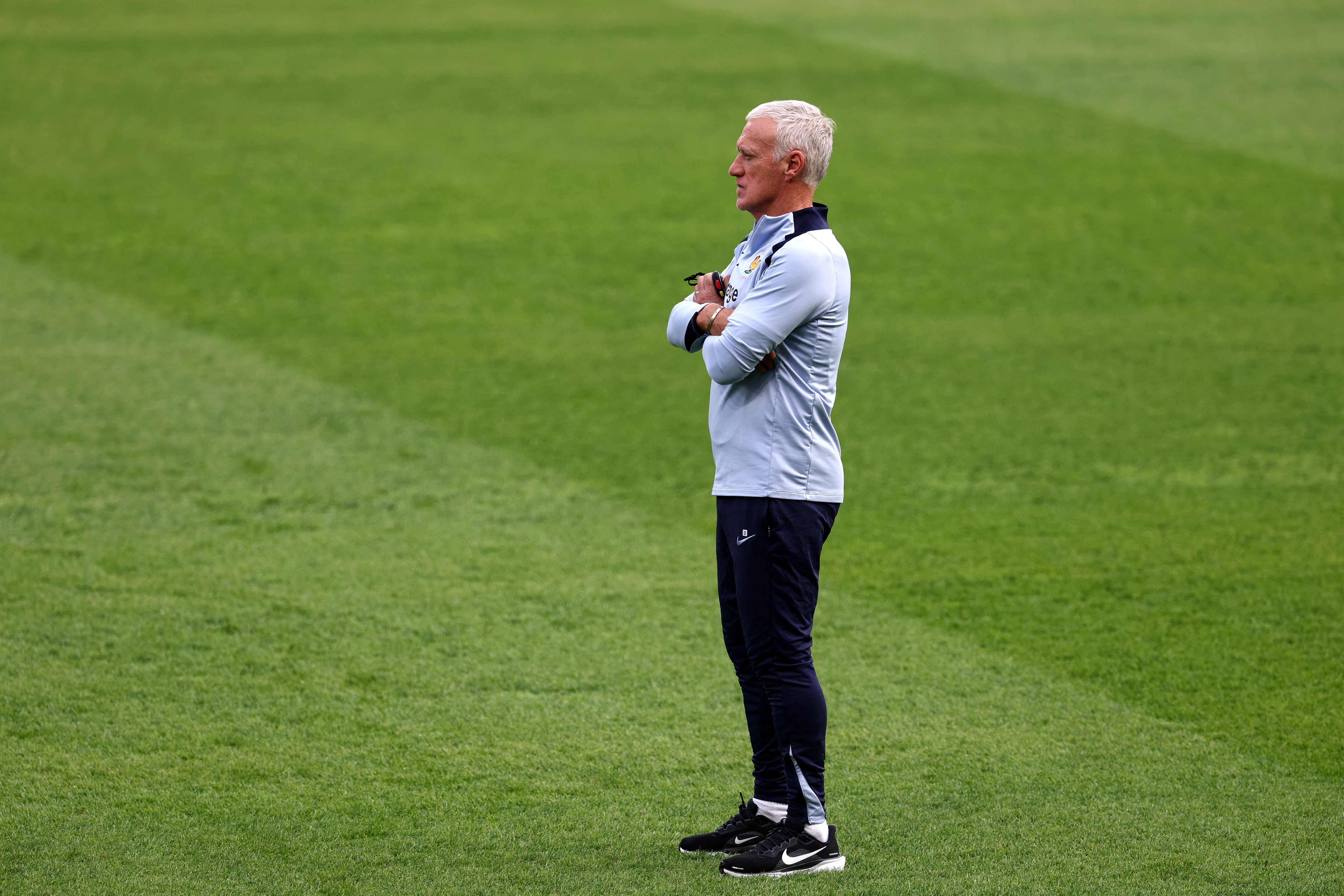 法国杯赛程吃紧，尼斯清晨回应争议，赛场秩序良好，年轻球员得到机会的简单介绍