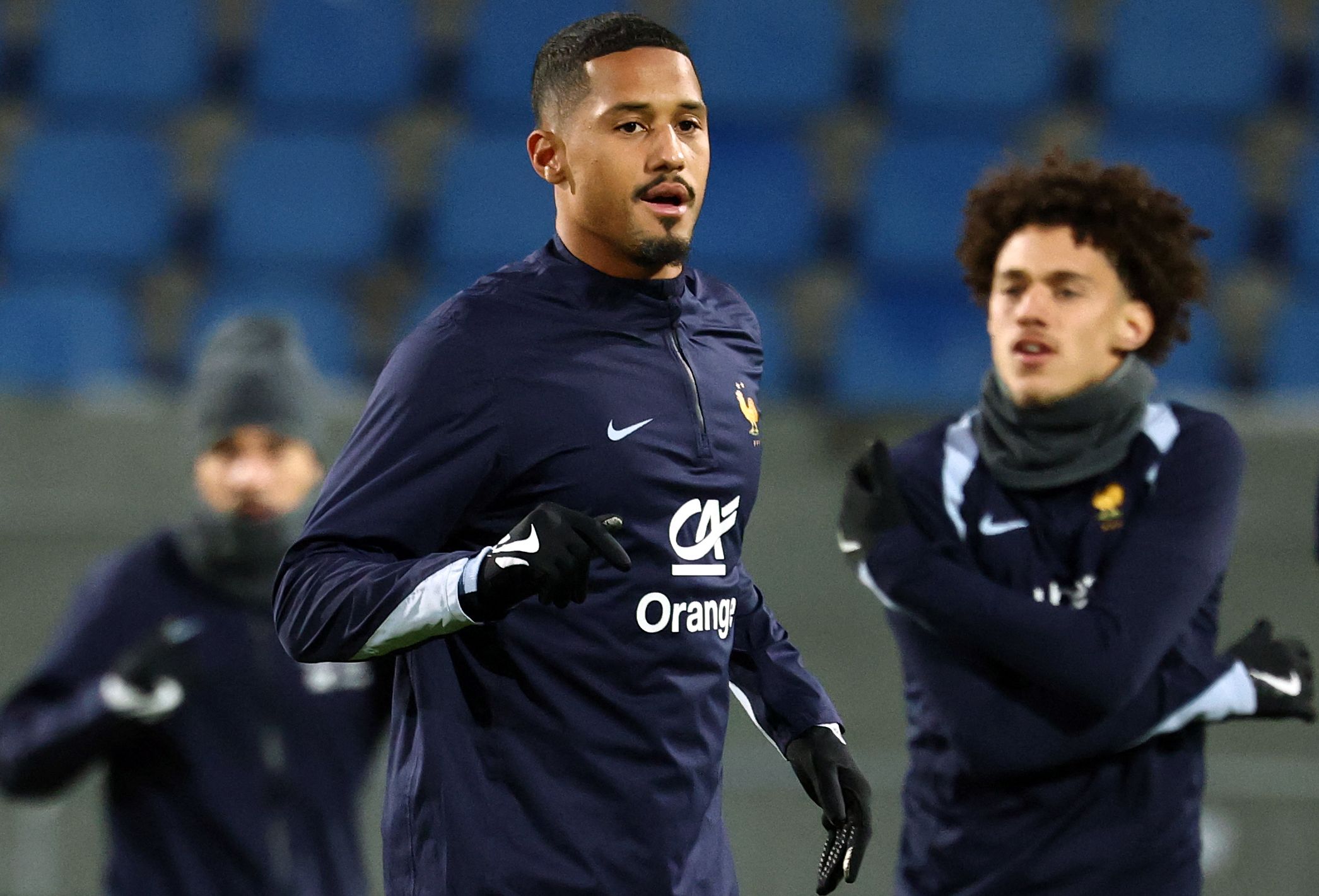 法国杯赛程吃紧，尼斯清晨回应争议，赛场秩序良好，年轻球员得到机会的简单介绍